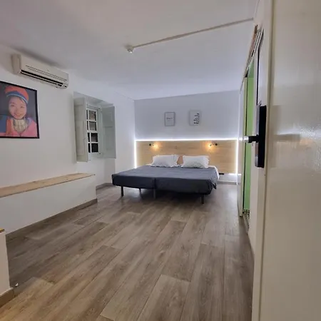 Guest house Wonder Charm