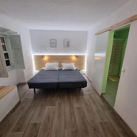 Wonder Charm Guest house *