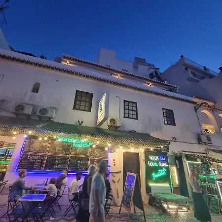 Wonder Charm Guest house *