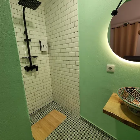 Guest house Wonder Charm