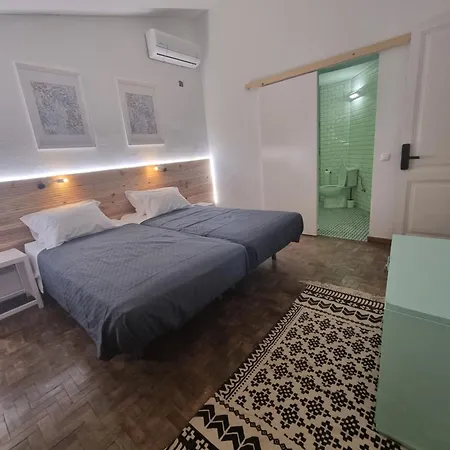 Wonder Charm ゲストハウス