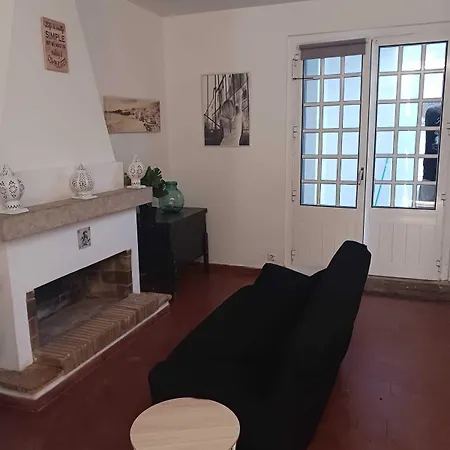 Wonder Charm Αλμπουφέιρα